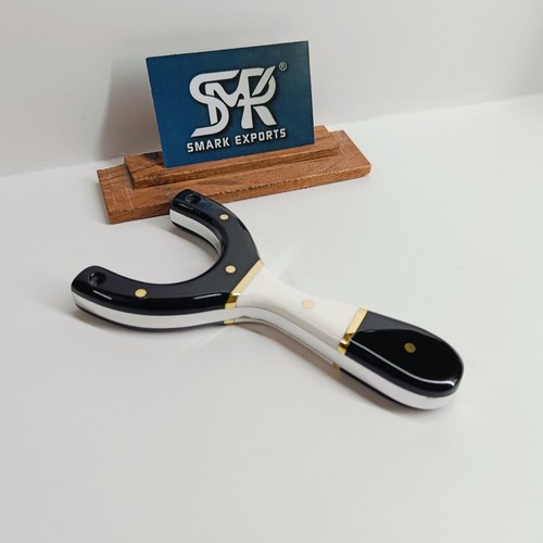Black resin aluminum slingshot - black,