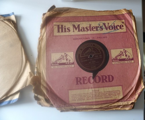 Bundle gramophone - bundle, of