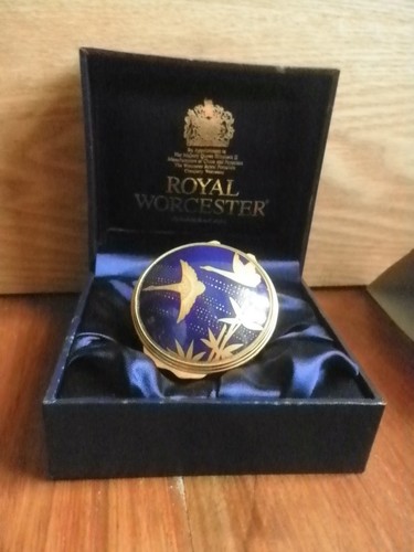 Royal worcester japanesque - worcester,