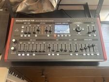 Behringer DeepMind 12D Analog