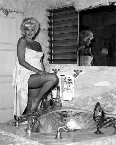 Jayne mansfield glossy - mansfield,
