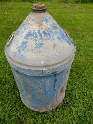 Lovely vintage oil - oil, drum