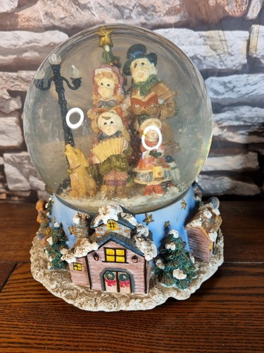 Vintage musical snow - snow, globe