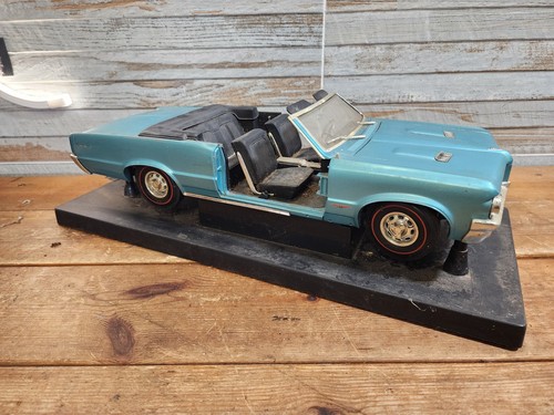 Ertl american muscle car - ertl,