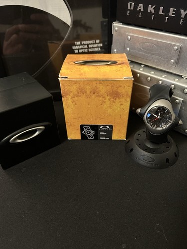 Genuine oakley bullet watch - oakley,