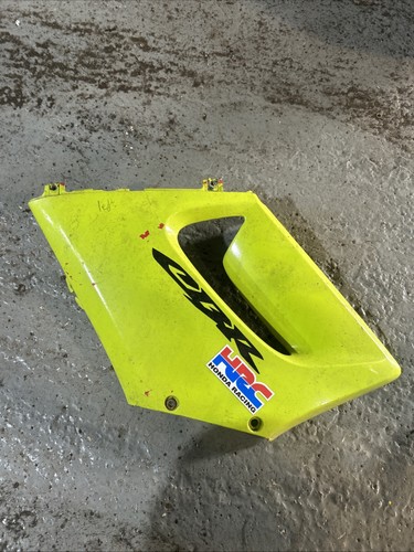 Honda cbr125 left - left, middle