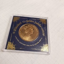 Queen Elizabeth II Golden Jubilee 2002 Commemorative Coin Solid Gilding Metal 