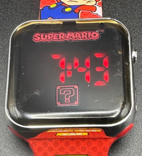 Super mario digital - watch, red
