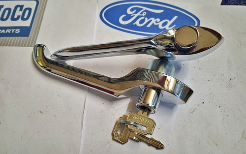 Pair new outer chrome - outer, door