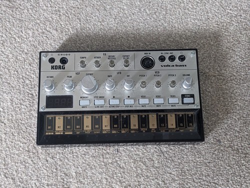 Korg volca bass analogue - korg,