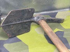 WW1 British Army Entrenching