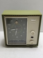 Vintage RCA Clock FM/AM Transistor Radio Model RWS 444G Avocado Green '60s Works
