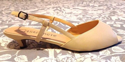 Castamere beige open toe - beige,