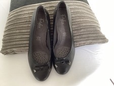 M & S Footglove Shoes Size 4 -