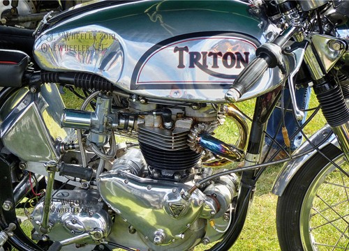 Triton cafe racer biker - cafe,
