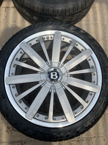 2010 bentley mulsanne - on,