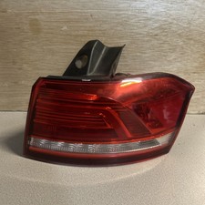 2016 VOLKSWAGEN PASSAT B8