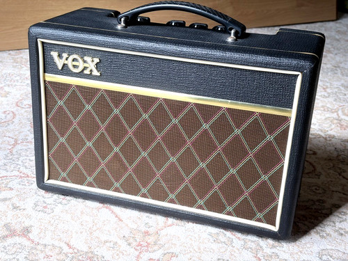 Vox pathfinder bass guitar - 10,