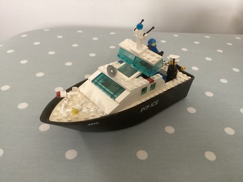 Lego police boat vintage 4010 - boat,