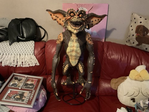 Neca large life size - neca,