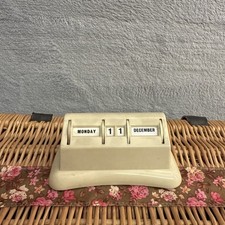 Vintage  Stratton Perpetual  Calendar Early Plastic 1950s Retro Desk Top