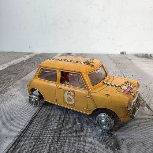 Vintage scalextric rally - scalextric,