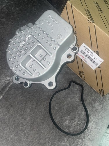 New genuine toyota water - genuine, pump