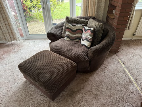 Snuggle love swivel chair - chair, and