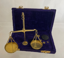 Vintage/Antique Brass Portable Jewellery Measuring Scale in Purple Velvet Case