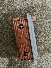 O gauge Plastic Hut Building