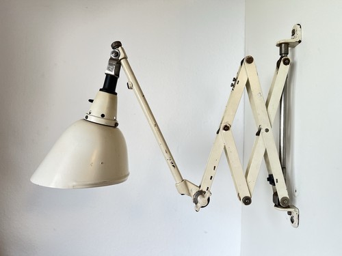 Old midgard workshop lamp - old,
