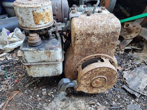 Briggs and stratton 5hp - and,