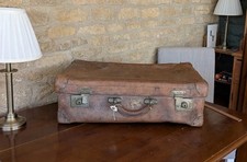 Drew & Sons Picadilly Circus, Large leather gentleman’s valet’s suitcase c1887