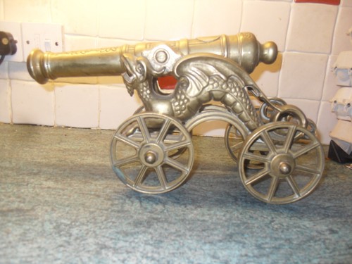 Collectable vintage heavy - collectable,