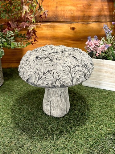 Stone garden traditional - garden,