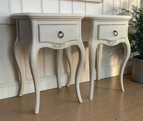 Pair john lewis laura - john,