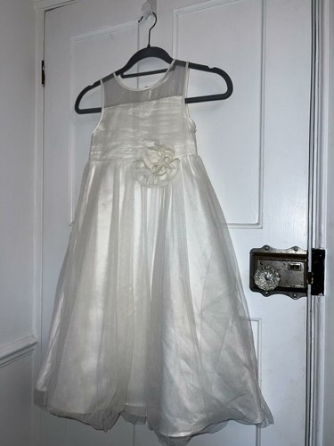 Bridesmaid holy communion part - communion,
