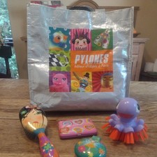 Pylones Hair brushes, dish