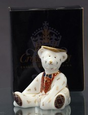 Royal Crown Derby 'Graduate