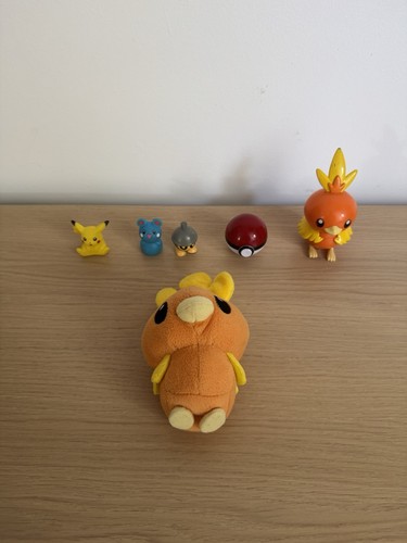 Pokémon toy figures - figures, lot