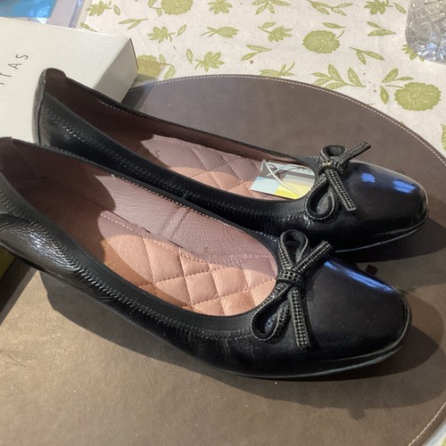 Hispanitas black patent - ,