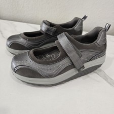 Skechers Women's  Shape-ups Toning Fitness Mary Jane Leather Shoe US 9 Gunmetal