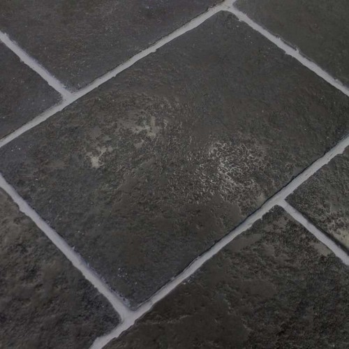 Tumbled aged cathedral black - aged,