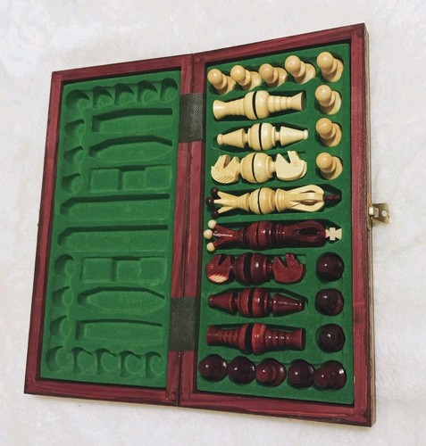 Vintage wooden chess set paris - set,