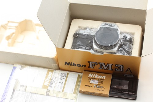 Almost unused box nikon - [almost,