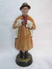  Royal Doulton LAMBING TIME HN