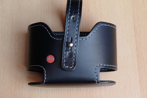 Leica 42212 binocular - 42212, holster