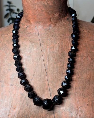 Antique whitby jet faceted - antique,