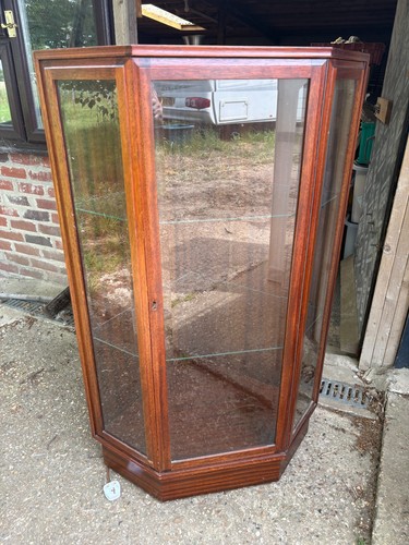 Corner display cabinet glass - corner,