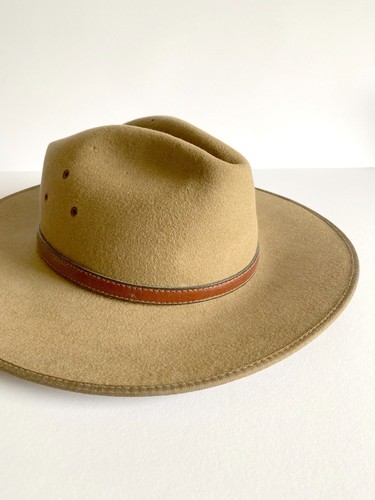 Vintage akubra felt hat - akubra,